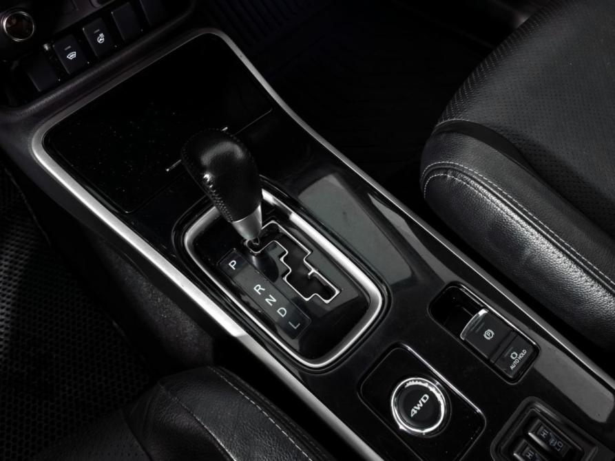 Mitsubishi Outlander III Рестайлинг 2 Санкт-Петербург  - изображение 11