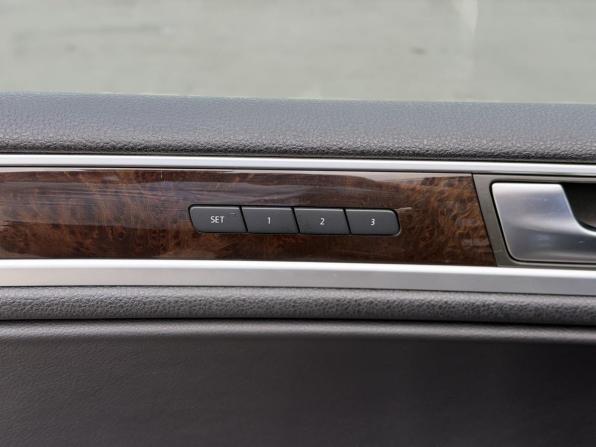 Volkswagen Touareg II с пробегом 2012 года, цена 1 820 000 рублей, 201882 км, внедорожник, Автокод Объявления