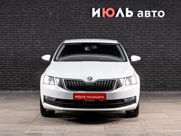 Skoda Octavia III (A7) Рестайлинг с пробегом 2019 года, цена 1 480 000 рублей, 171092 км, лифтбек, Автокод Объявления