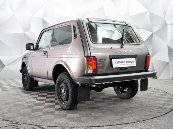Lada (ВАЗ) Niva Legend с пробегом 2024 года, цена 989 000 рублей, 8000 км, внедорожник, Автокод Объявления