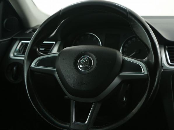 Skoda Rapid I с пробегом 2014 года, цена 683 000 рублей, 258000 км, лифтбек, Автокод Объявления