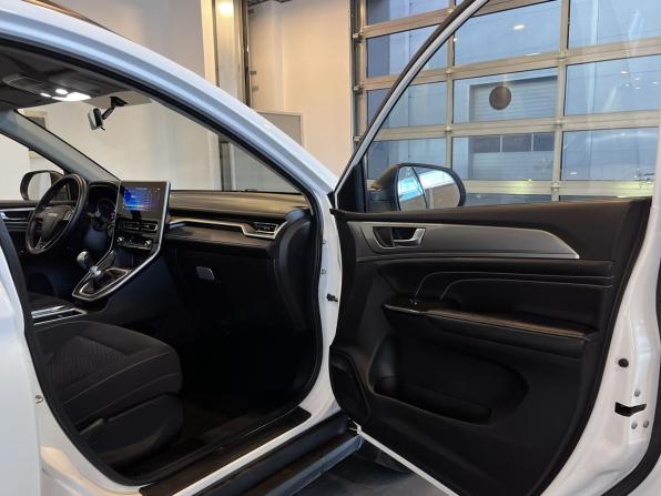 Haval M6 II с пробегом 2023 года, цена 2 000 000 рублей, 44310 км, внедорожник, Автокод Объявления