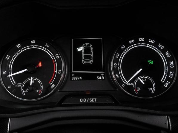 Skoda Rapid II с пробегом 2021 года, цена 2 140 000 рублей, 38974 км, лифтбек, Автокод Объявления