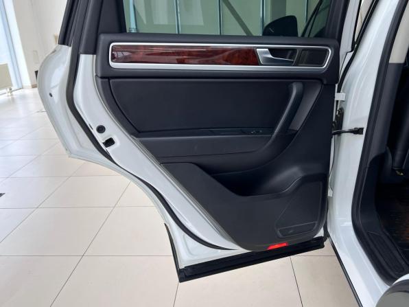 Volkswagen Touareg II с пробегом 2012 года, цена 1 899 000 рублей, 213578 км, внедорожник, Автокод Объявления