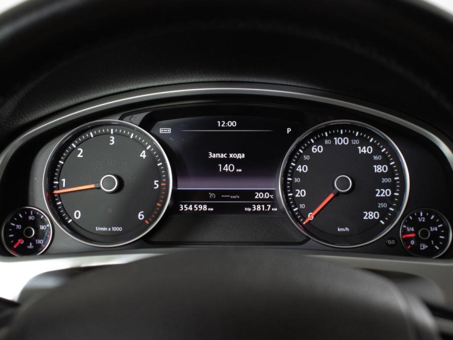 Volkswagen Touareg II Рестайлинг Москва  - изображение 12