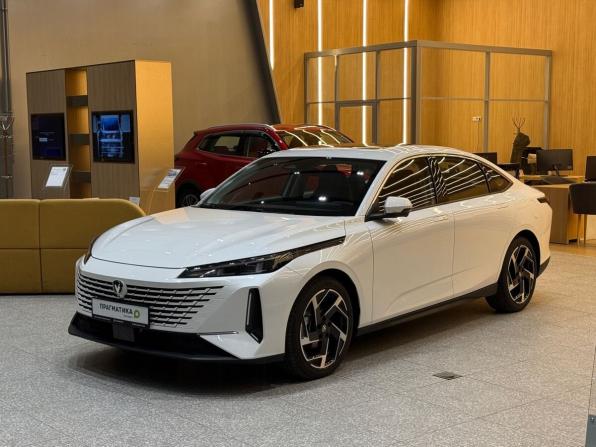 Changan Lamore с пробегом 2024 года, цена 2 749 000 рублей, 50 км, седан, Автокод Объявления