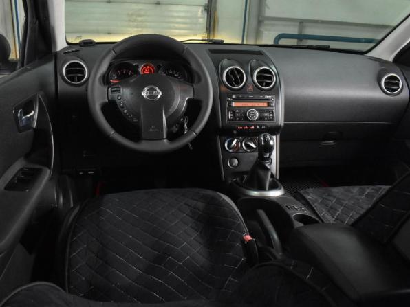Nissan Qashqai I с пробегом 2009 года, цена 980 000 рублей, 112236 км, внедорожник, Автокод Объявления