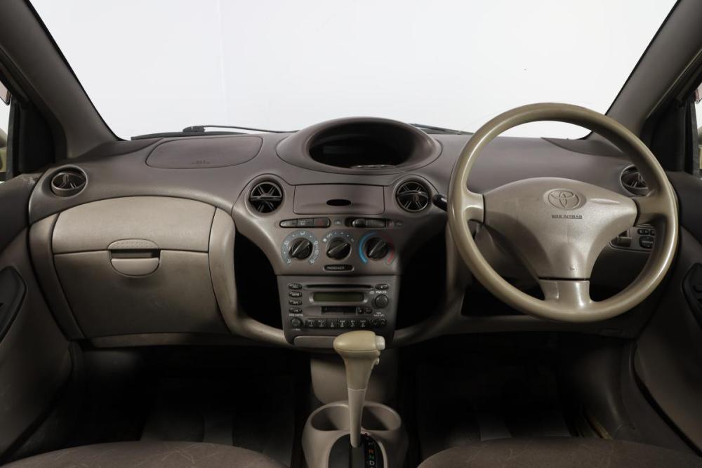 Toyota Platz Новосибирск  - изображение 9