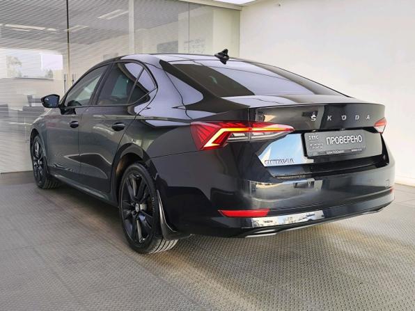 Skoda Octavia IV (A8) с пробегом 2021 года, цена 2 520 000 рублей, 89743 км, лифтбек, Автокод Объявления