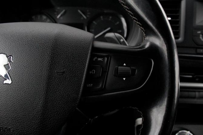 Peugeot Traveller I с пробегом 2019 года, цена 2 825 000 рублей, 173914 км, минивэн, Автокод Объявления
