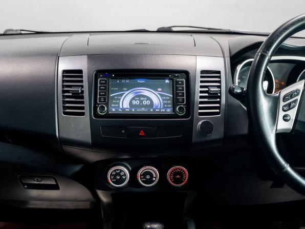 Mitsubishi Outlander II с пробегом 2006 года, цена 985 000 рублей, 285200 км, внедорожник, Автокод Объявления