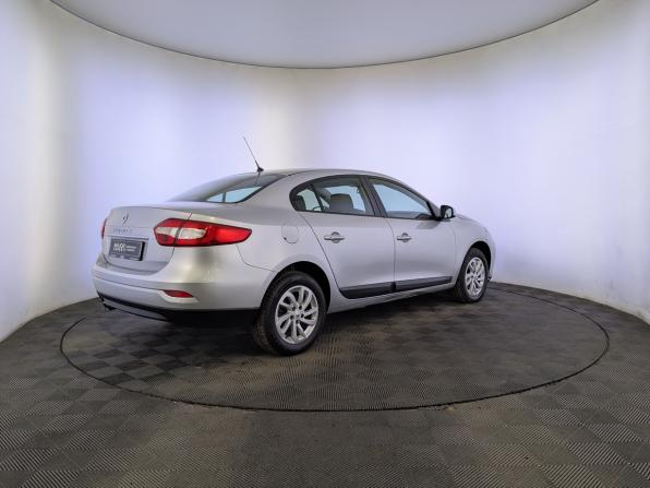 Renault Fluence I Рестайлинг с пробегом 2015 года, цена 1 200 000 рублей, 55743 км, седан, Автокод Объявления