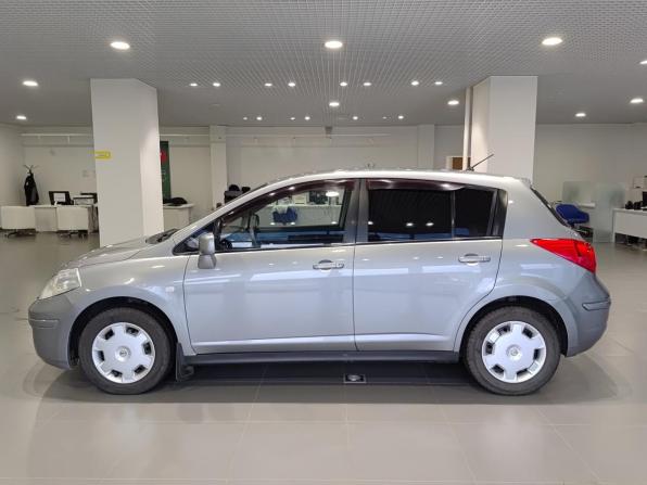 Nissan Tiida I Рестайлинг с пробегом 2010 года, цена 655 000 рублей, 110301 км, хэтчбек, Автокод Объявления