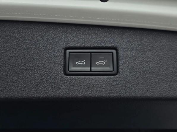 Volkswagen Tiguan II с пробегом 2017 года, цена 2 590 000 рублей, 179406 км, внедорожник, Автокод Объявления