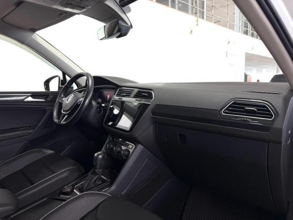 Volkswagen Tiguan II с пробегом 2020 года, цена 3 500 000 рублей, 51208 км, внедорожник, Автокод Объявления