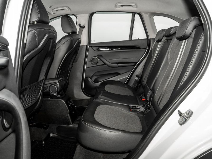 BMW X1 II (F48) Рестайлинг Иркутск  - изображение 7
