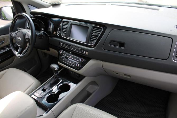 Kia Carnival III с пробегом 2018 года, цена 2 431 000 рублей, 208127 км, минивэн, Автокод Объявления