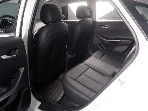 Hyundai Lafesta I с пробегом 2020 года, цена 2 159 000 рублей, 20034 км, седан, Автокод Объявления