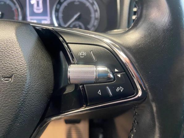 Skoda Karoq I с пробегом 2020 года, цена 2 022 000 рублей, 114700 км, внедорожник, Автокод Объявления