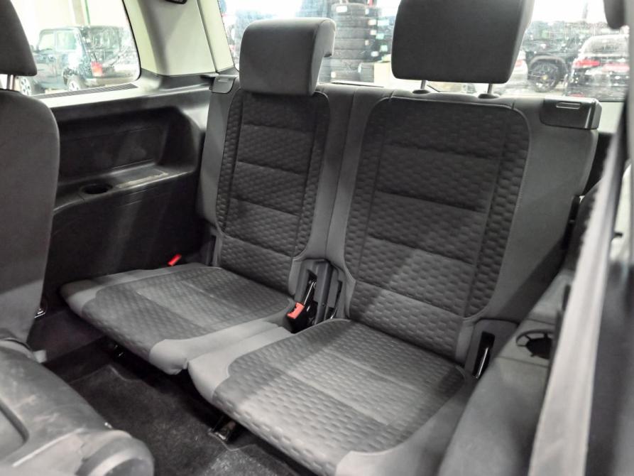 Volkswagen Touran I Рестайлинг Екатеринбург  - изображение 19