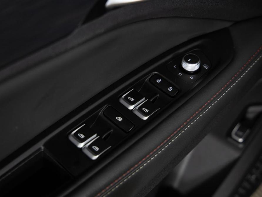 Geely Tugella I Рестайлинг Санкт-Петербург  - изображение 20