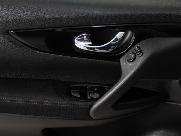 Nissan Qashqai II с пробегом 2018 года, цена 1 750 000 рублей, 108599 км, внедорожник, Автокод Объявления