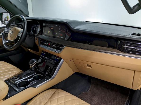 Kia Mohave I Рестайлинг 2 с пробегом 2022 года, цена 6 200 000 рублей, 68385 км, внедорожник, Автокод Объявления