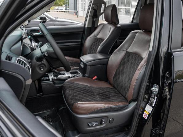 Toyota Land Cruiser Prado 150 Series Рестайлинг 1 с пробегом 2016 года, цена 3 550 000 рублей, 205875 км, внедорожник, Автокод Объявления