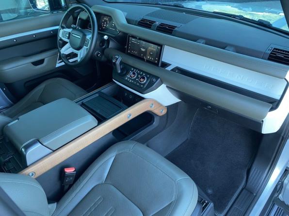 Land Rover Defender II с пробегом 2021 года, цена 7 650 000 рублей, 64420 км, внедорожник, Автокод Объявления