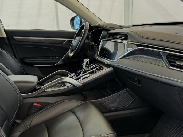 Geely Atlas Pro с пробегом 2023 года, цена 2 015 000 рублей, 57084 км, внедорожник, Автокод Объявления