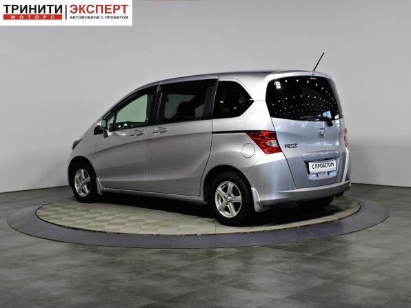 Honda Freed I с пробегом 2009 года, цена 987 000 рублей, 175531 км, компактвэн, Автокод Объявления