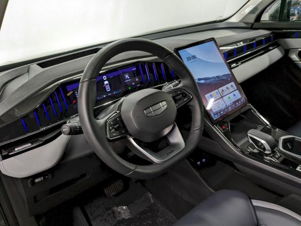 Geely Atlas II с пробегом 2024 года, цена 3 090 000 рублей, 22209 км, внедорожник, Автокод Объявления