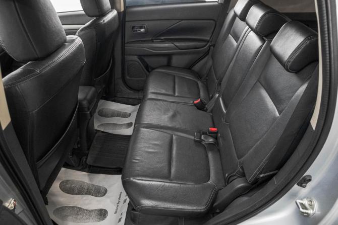 Mitsubishi Outlander III с пробегом 2013 года, цена 1 649 000 рублей, 210000 км, внедорожник, Автокод Объявления