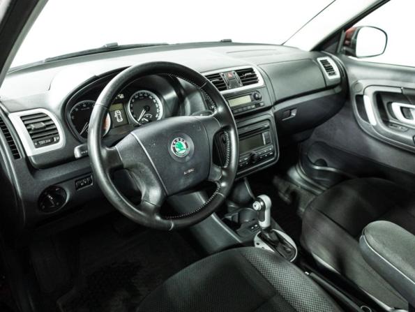 Skoda Fabia II с пробегом 2008 года, цена 579 585 рублей, 142518 км, хэтчбек, Автокод Объявления