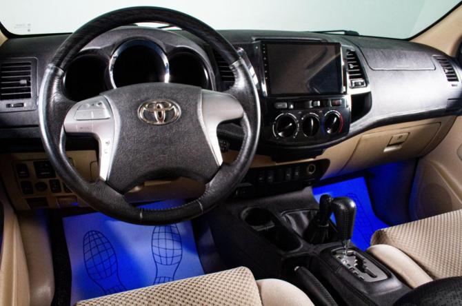 Toyota Fortuner I Рестайлинг с пробегом 2010 года, цена 2 619 000 рублей, 165000 км, внедорожник, Автокод Объявления