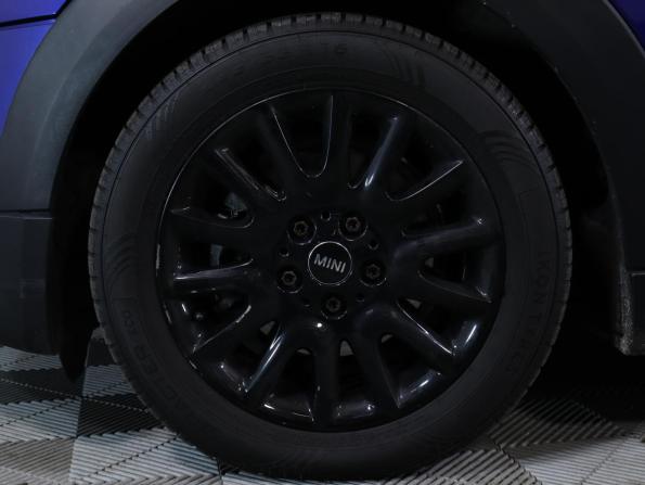 Mini Hatch III (F55/F56) Рестайлинг с пробегом 2019 года, цена 1 947 800 рублей, 50000 км, хэтчбек, Автокод Объявления