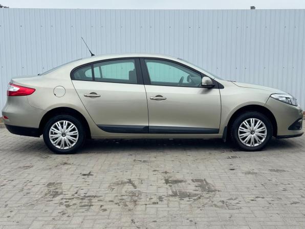 Renault Fluence I Рестайлинг с пробегом 2014 года, цена 670 000 рублей, 182000 км, седан, Автокод Объявления