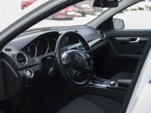 Mercedes-Benz C-Класс III (W204) Рестайлинг с пробегом 2012 года, цена 1 380 000 рублей, 205653 км, седан, Автокод Объявления