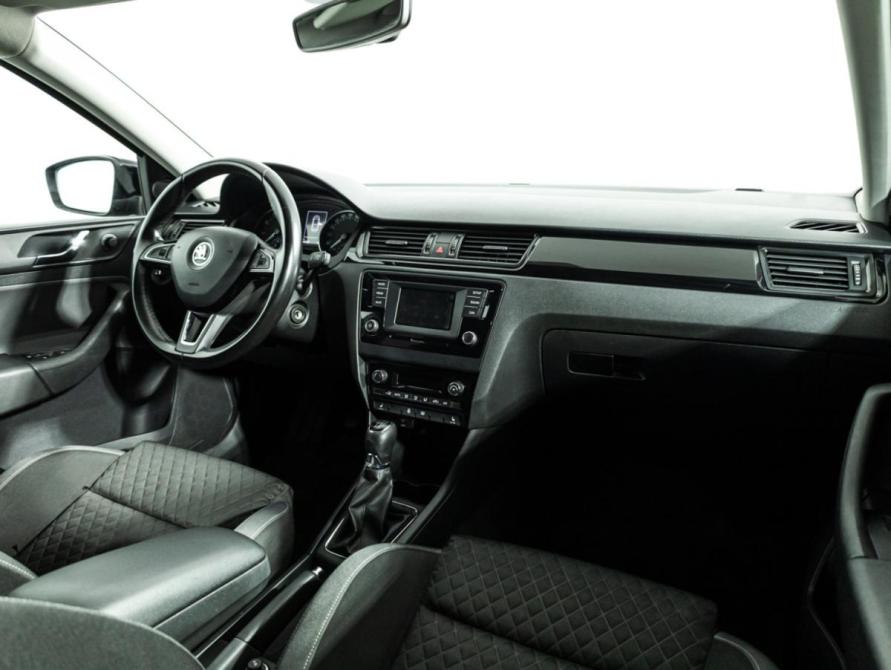 Skoda Rapid I Санкт-Петербург  - изображение 9