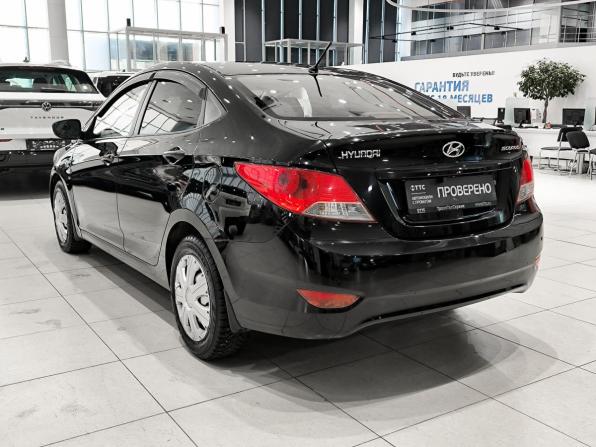 Hyundai Solaris I с пробегом 2014 года, цена 834 000 рублей, 134410 км, седан, Автокод Объявления