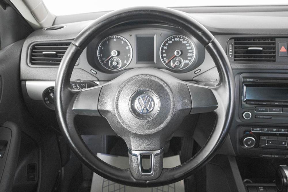 Volkswagen Jetta VI Кемерово  - изображение 16