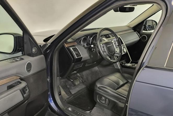 Land Rover Discovery V с пробегом 2017 года, цена 2 550 000 рублей, 342961 км, внедорожник, Автокод Объявления