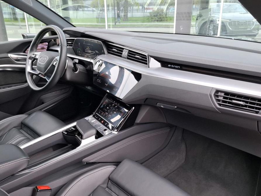 Audi e-tron I Санкт-Петербург  - изображение 11