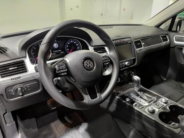 Volkswagen Touareg II Рестайлинг с пробегом 2017 года, цена 2 930 000 рублей, 232954 км, внедорожник, Автокод Объявления
