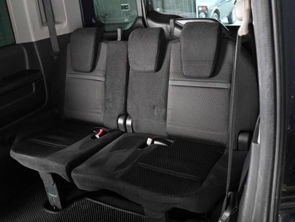 Honda Stepwgn V Рестайлинг с пробегом 2019 года, цена 1 949 000 рублей, 169945 км, минивэн, Автокод Объявления