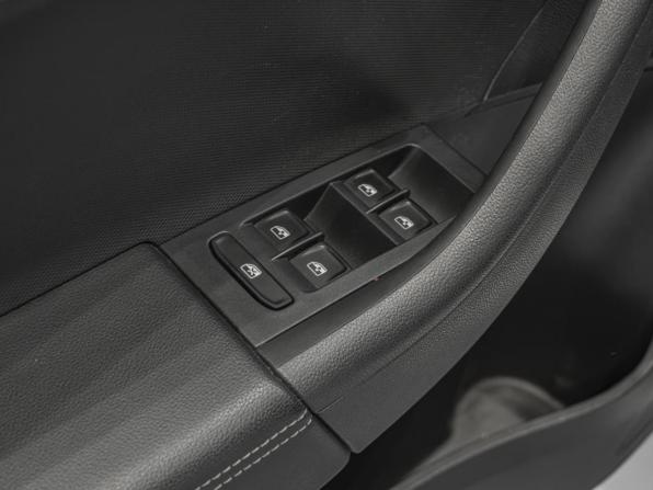 Skoda Rapid II с пробегом 2021 года, цена 1 750 000 рублей, 92771 км, лифтбек, Автокод Объявления