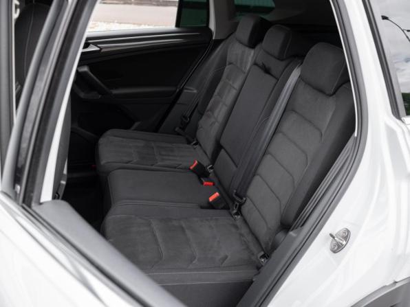 Volkswagen Tiguan II с пробегом 2018 года, цена 2 849 000 рублей, 106526 км, внедорожник, Автокод Объявления