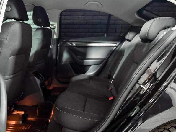 Skoda Octavia III (A7) Рестайлинг с пробегом 2018 года, цена 1 850 000 рублей, 157512 км, лифтбек, Автокод Объявления