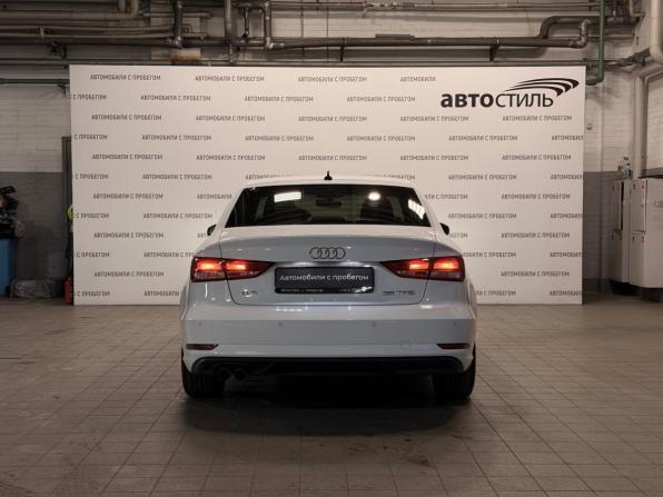 Audi A3 III (8V) Рестайлинг с пробегом 2019 года, цена 1 799 000 рублей, 110000 км, седан, Автокод Объявления