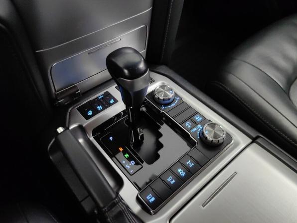 Toyota Land Cruiser 200 Series Рестайлинг 2 с пробегом 2019 года, цена 7 199 000 рублей, 129567 км, внедорожник, Автокод Объявления